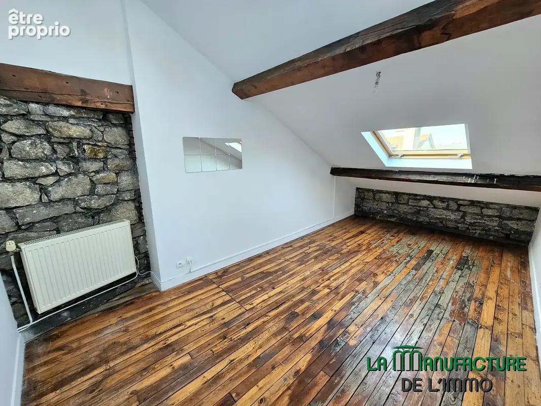 Appartement de caractère de type T3 de 56,83 m2 Carrez et 78,88 m2 au sol - Prox. Châteaucreux - photo 8