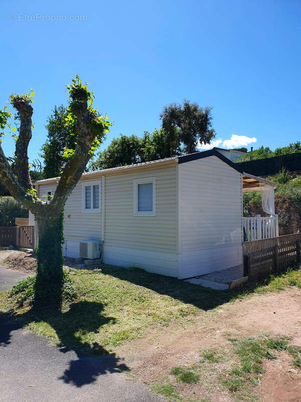 Autre à PUGET-SUR-ARGENS