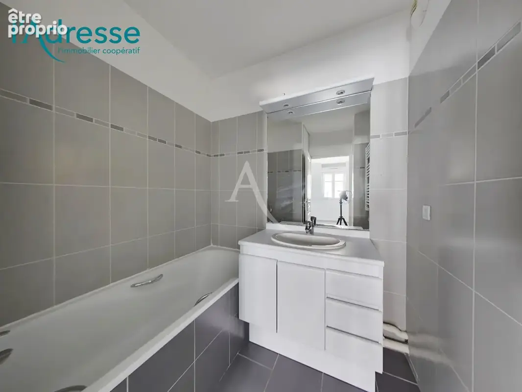 NOISY LE GRAND - 2 pièces 43.6 m2 centre ville - photo 9