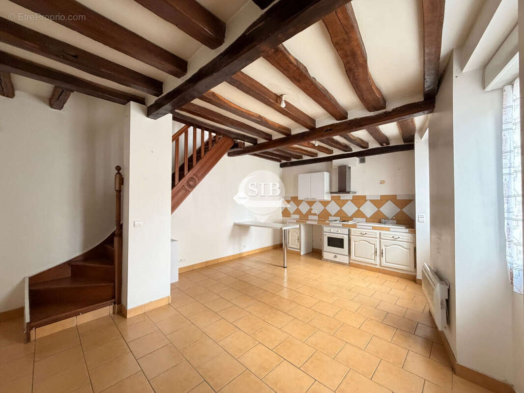 Appartement à LA VILLE-DU-BOIS