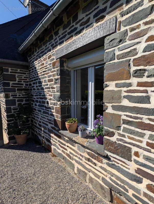 Maison à SAINT-SAUVEUR-LA-POMMERAYE