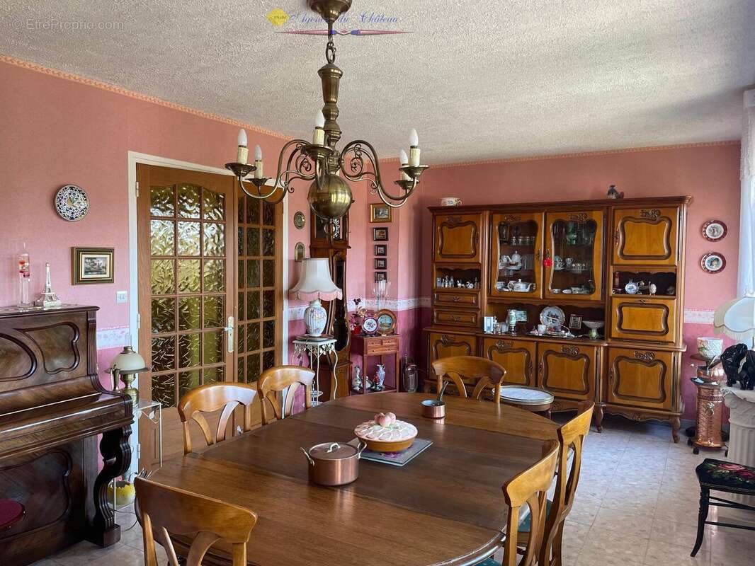 n°6 - Maison à LA CLAYETTE