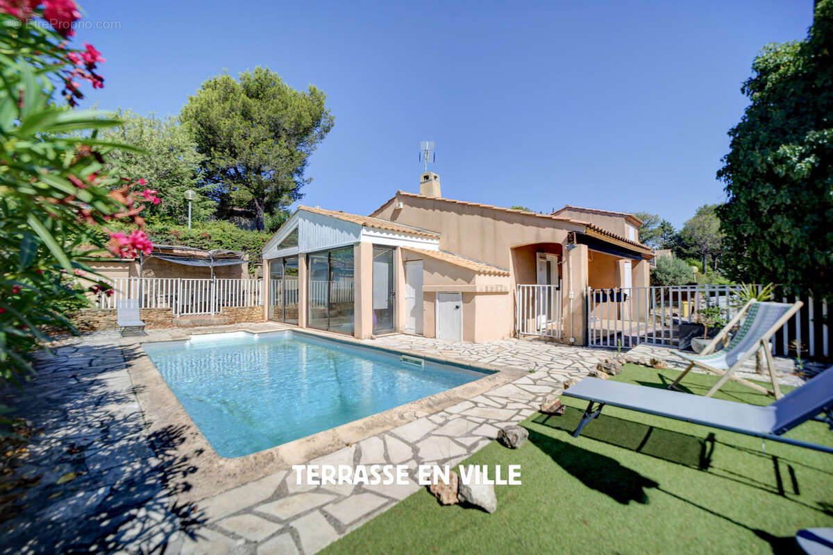 Maison à ROQUEFORT-LA-BEDOULE