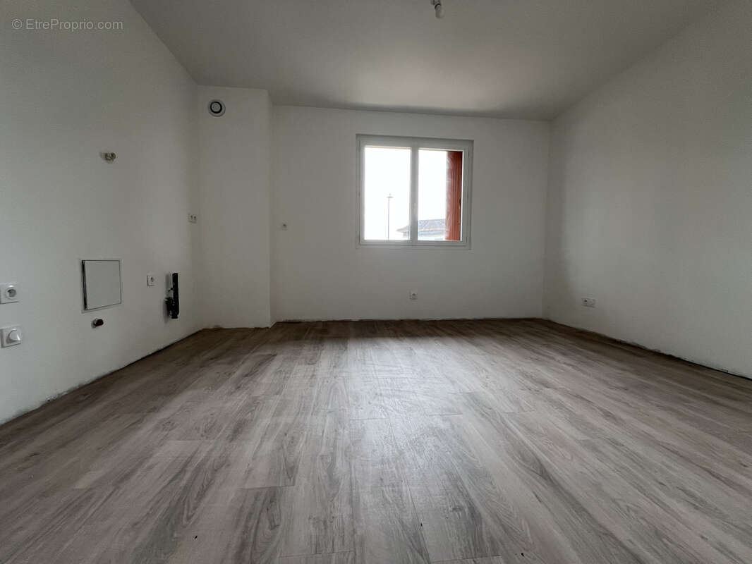T4 avec jardin - photo 3