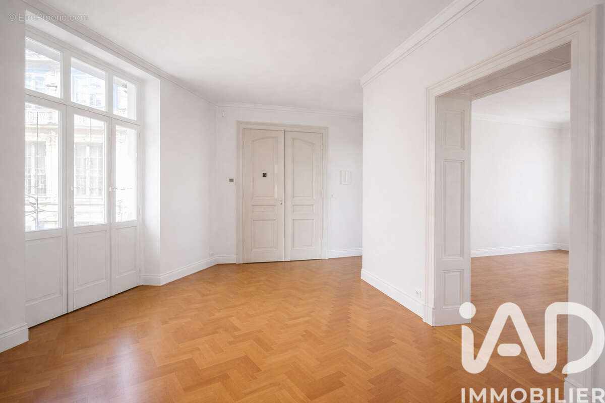 Photo 8 - Appartement à STRASBOURG