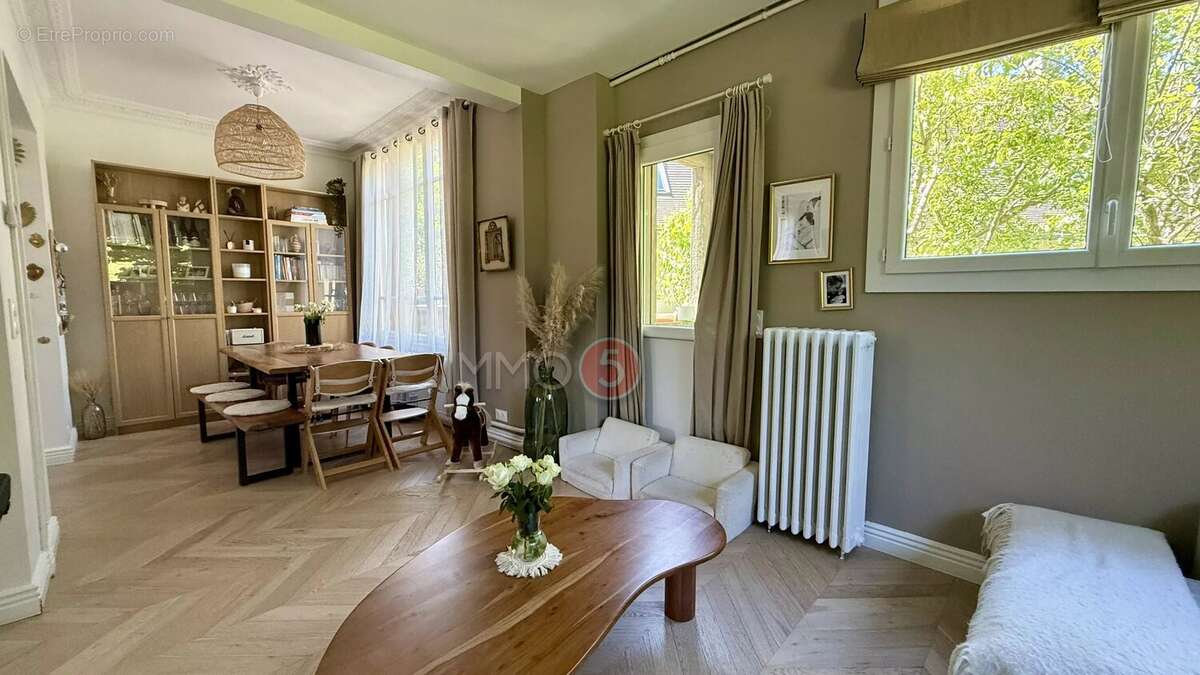 Maison à LE RAINCY