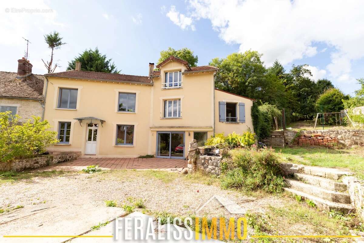 Spacieuse maison au coeur du village de Seraincourt ! - photo 8