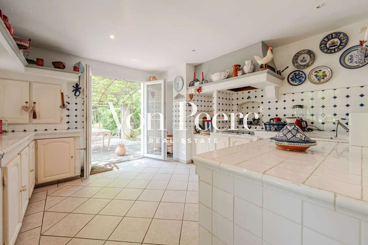 Mas provençal, 3 hectares à proximité d’Avignon - photo 10