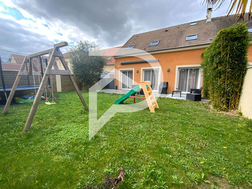 Maison à LA VERRIERE