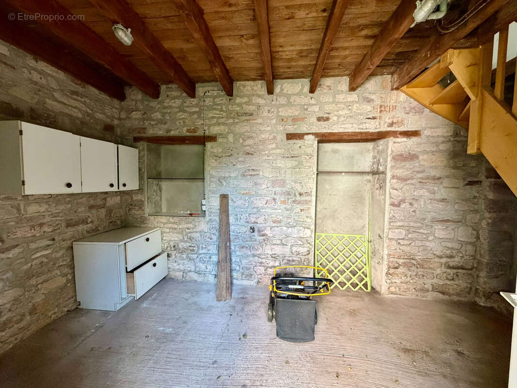 Vente jolie villa sur terrain de 602 m2 avec petite dépendance LUXEUIL LES BAINS - photo 31