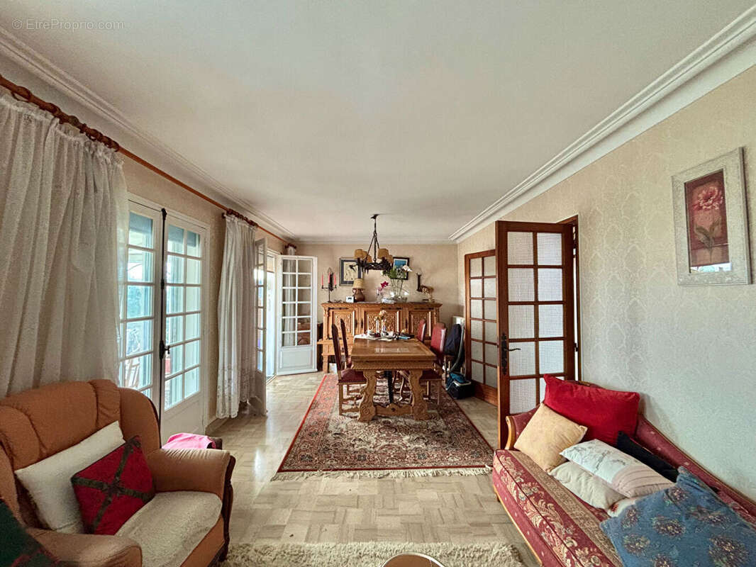 Maison à vendre à Guidel 3 chambres grand terrain proche commodités - photo 3