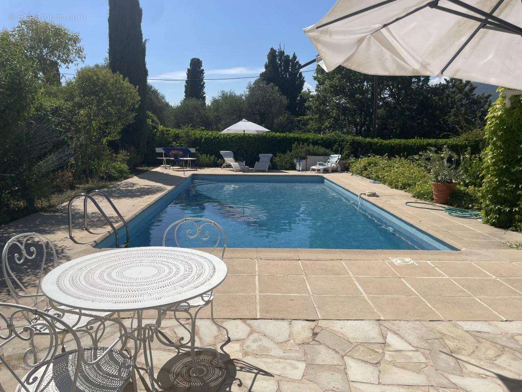 Maison 211 m² à Grasse  - photo 3