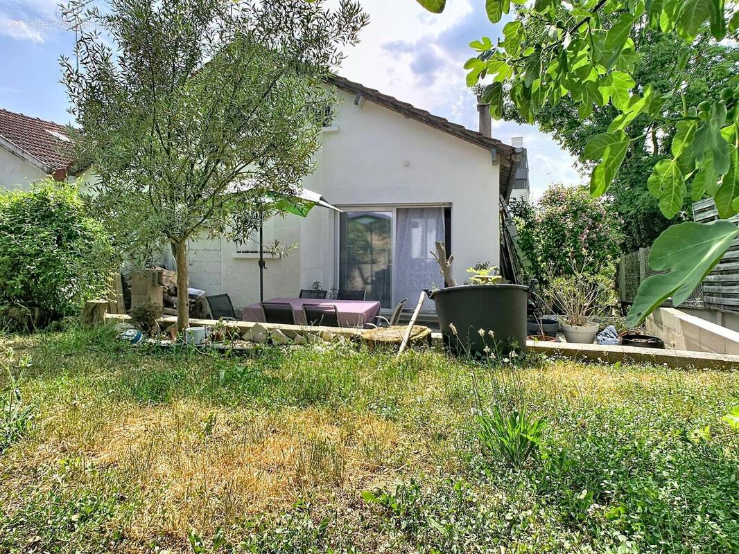 Photo 1 - Maison à SAINT-GERMAIN-LES-CORBEIL