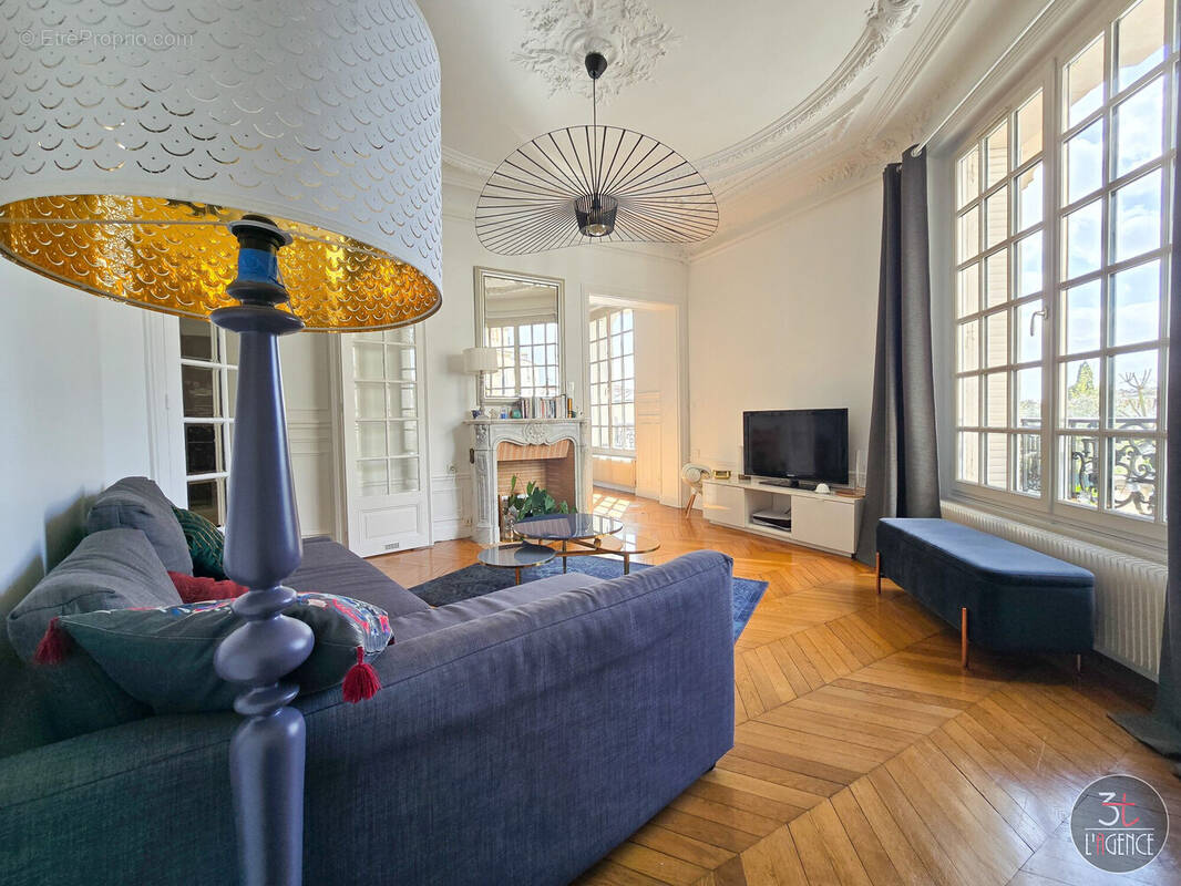 Appartement à FONTENAY-SOUS-BOIS