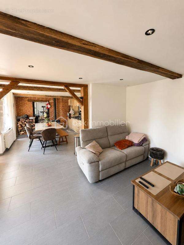 Maison de plain-pied 65 m² avec combles aménageables et terrasse, au calme en impasse — Tourny - photo 7