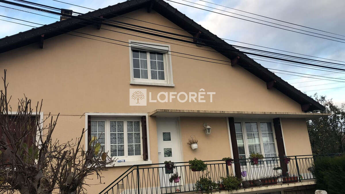 Maison à GOUSSAINVILLE