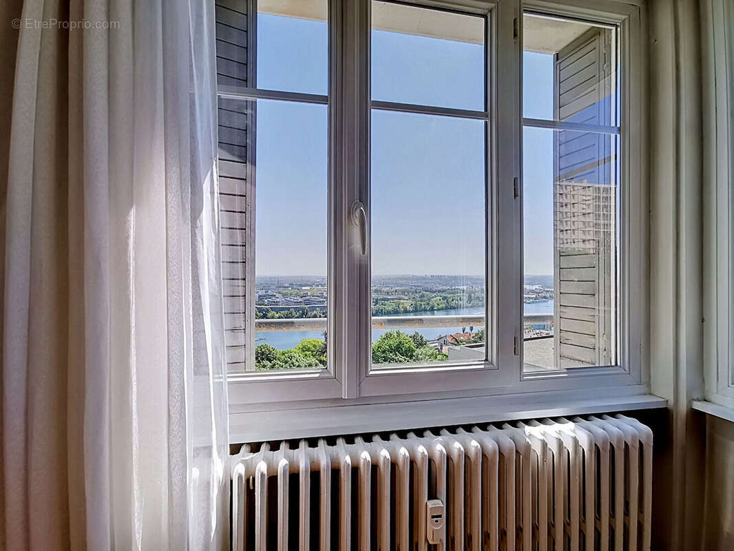 Appartement à LA MULATIERE