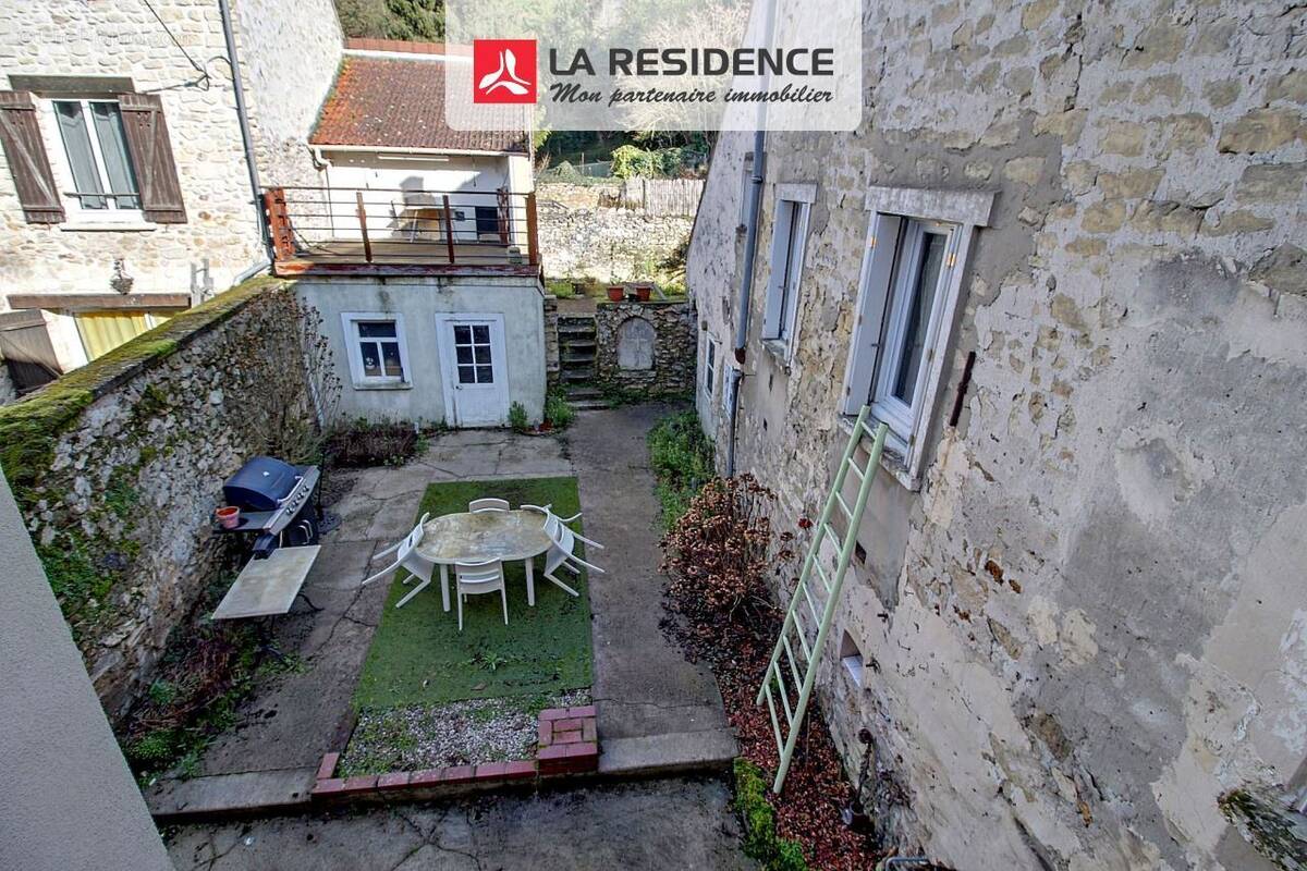 Maison à VAUX-SUR-SEINE