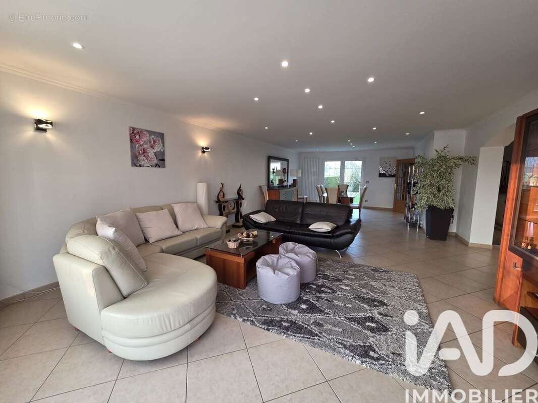 Photo 3 - Maison à ORGERUS