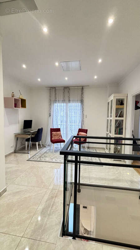 Maison à AUBERGENVILLE