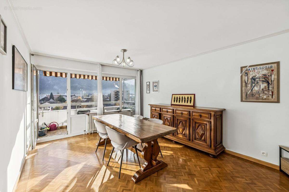 Appartement à CLUSES