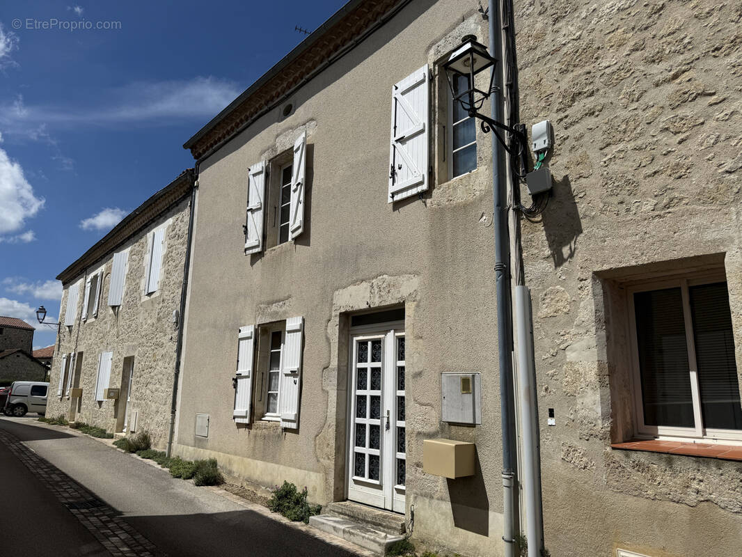 Maison à LARROQUE-SUR-L'OSSE