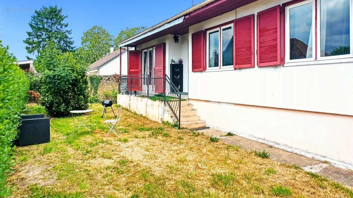 Maison à LES THILLIERS-EN-VEXIN