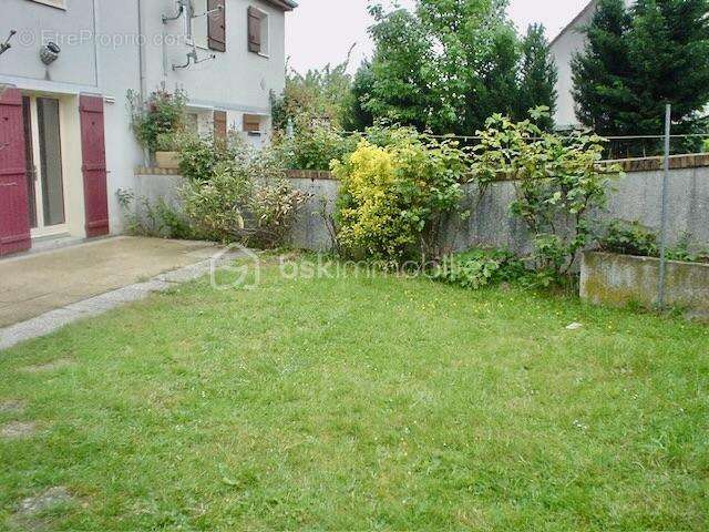 Maison à COURCOURONNES