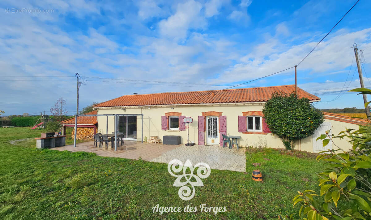 Maison Vallet 113 m2 / 3 chambres / 1642m² de terrain - photo 2