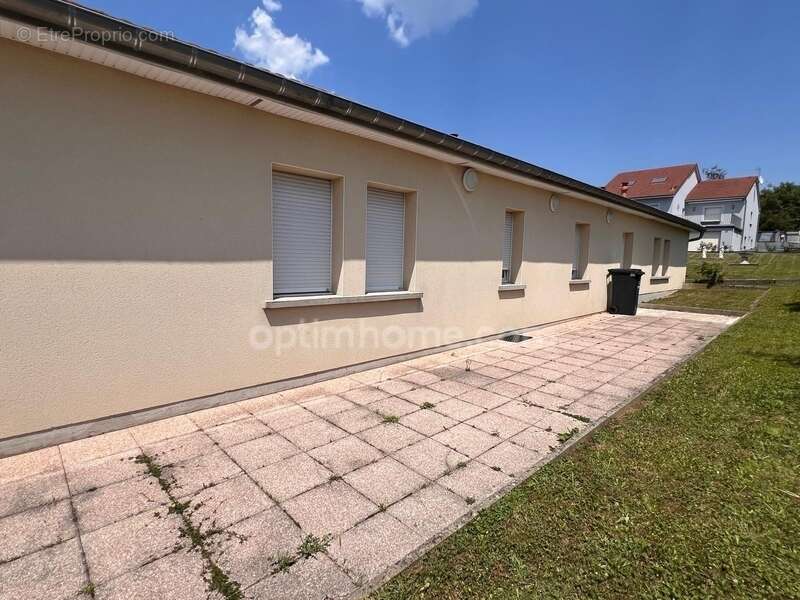 A VENDRE!!! ensemble de rapport déjà loué comprenant un entrepôt et un studio - photo 10