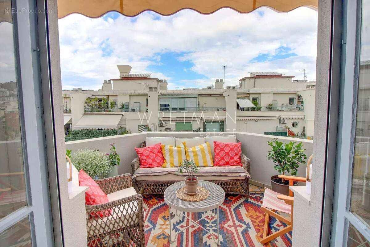 Studio lumineux avec grande terrasse – Nice Carré d'Or - photo 7