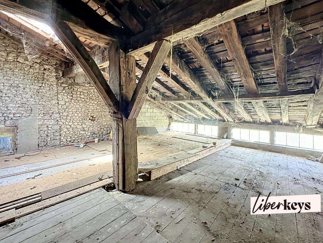 Maison à DEVIAT