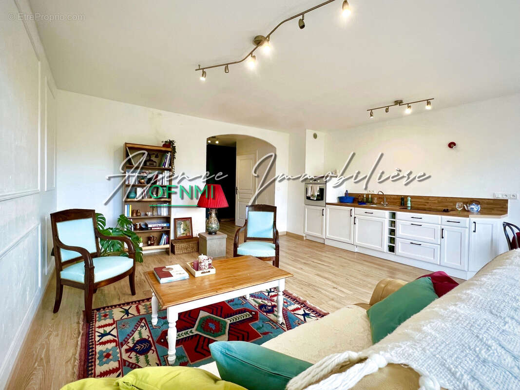 Appartement à SAINT-ETIENNE