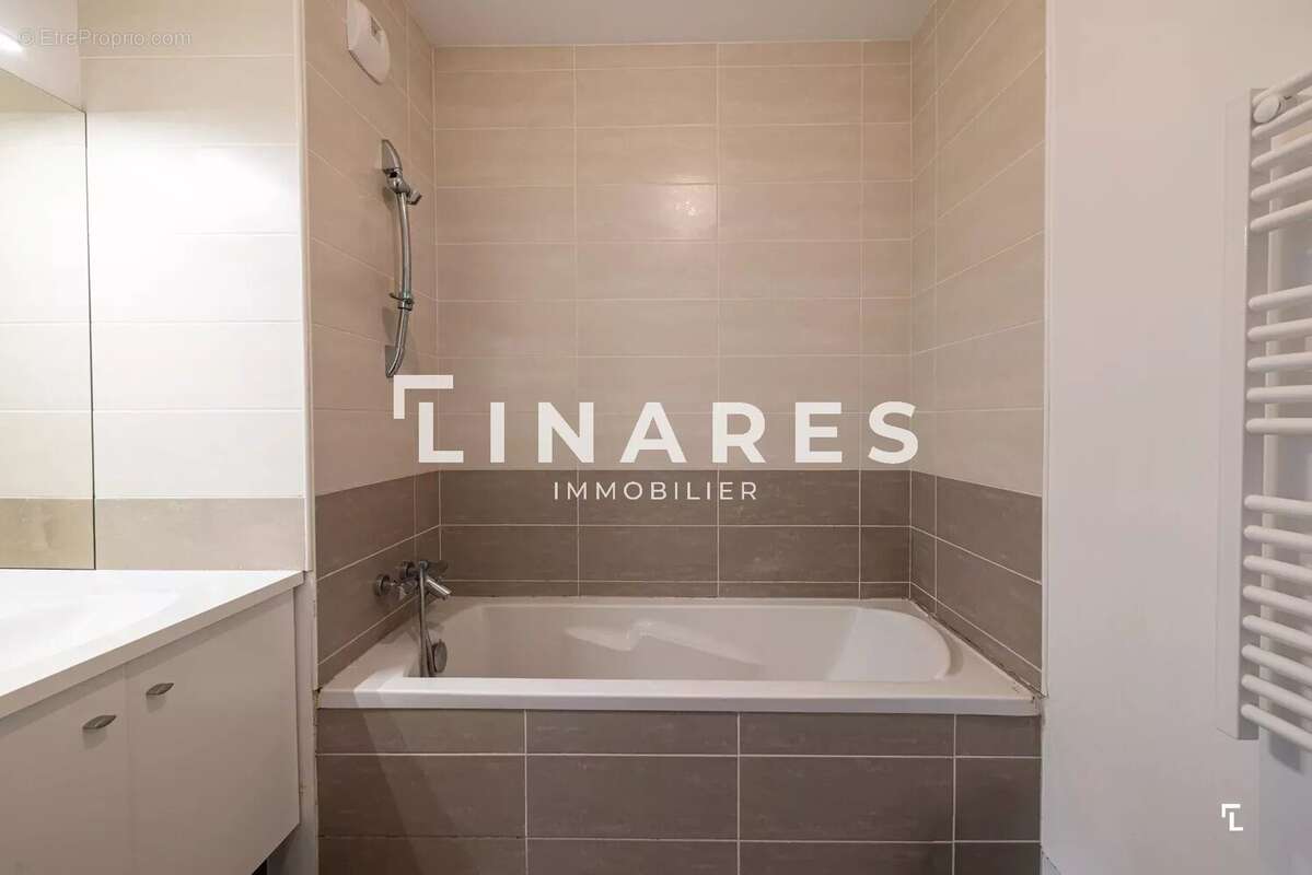 Appartement à MARSEILLE-9E