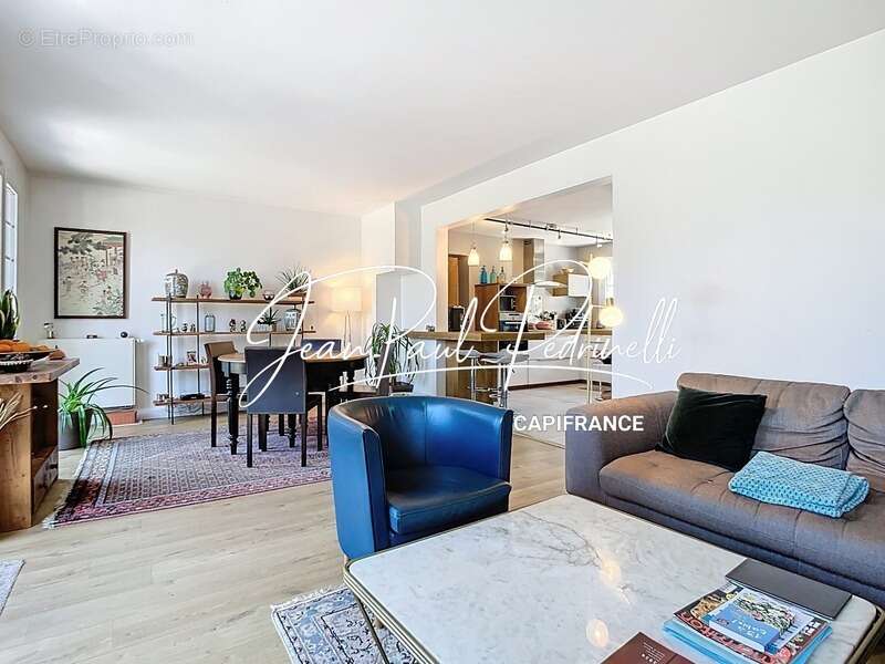 Maison à SAINT-GENIS-LAVAL