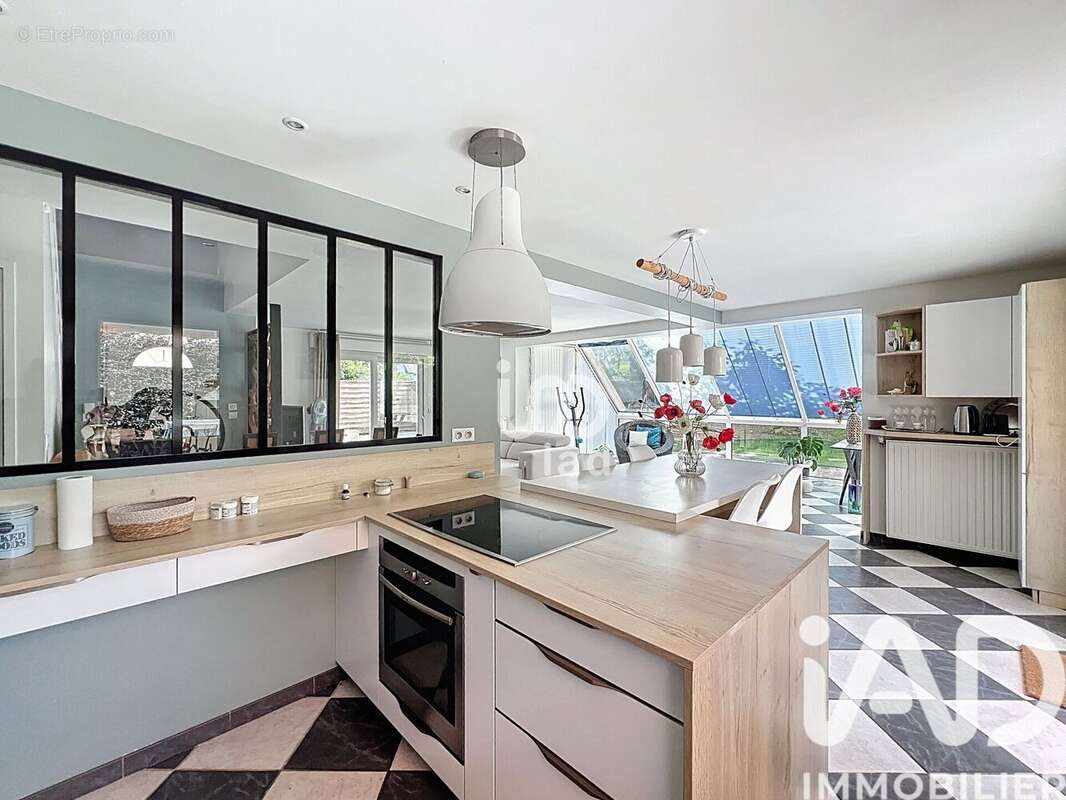 Photo 3 - Maison à BOISSISE-LE-ROI