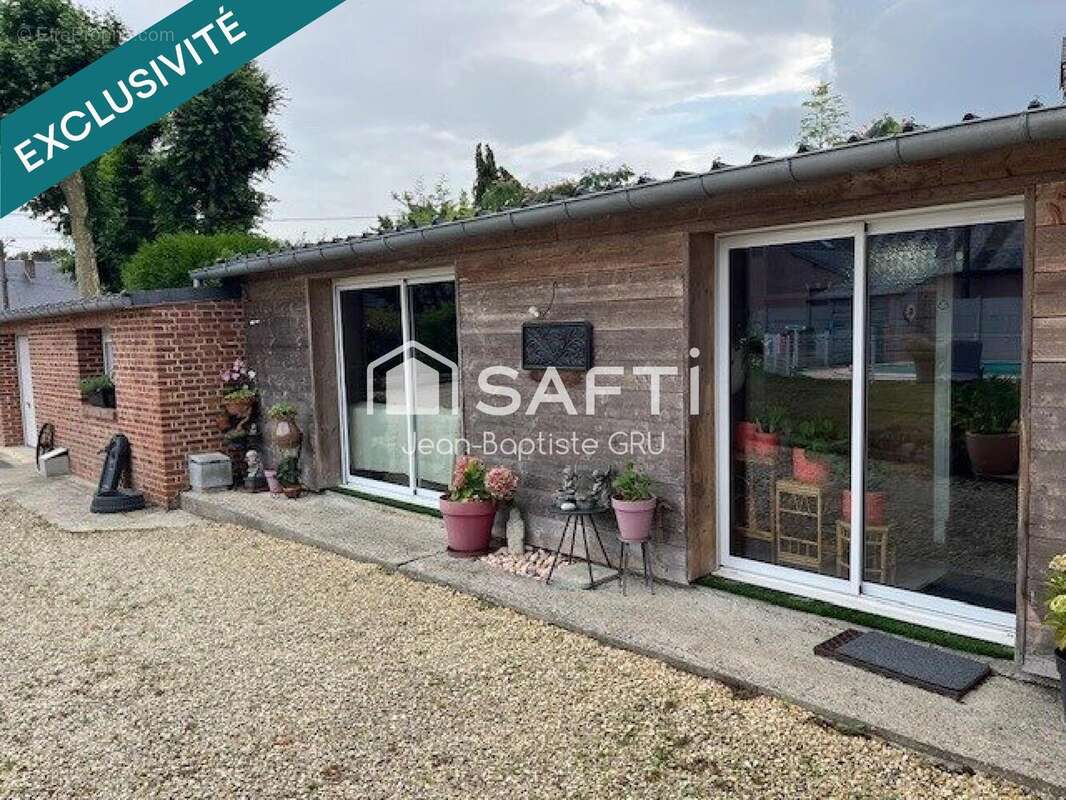 Photo 2 - Maison à ETREILLERS