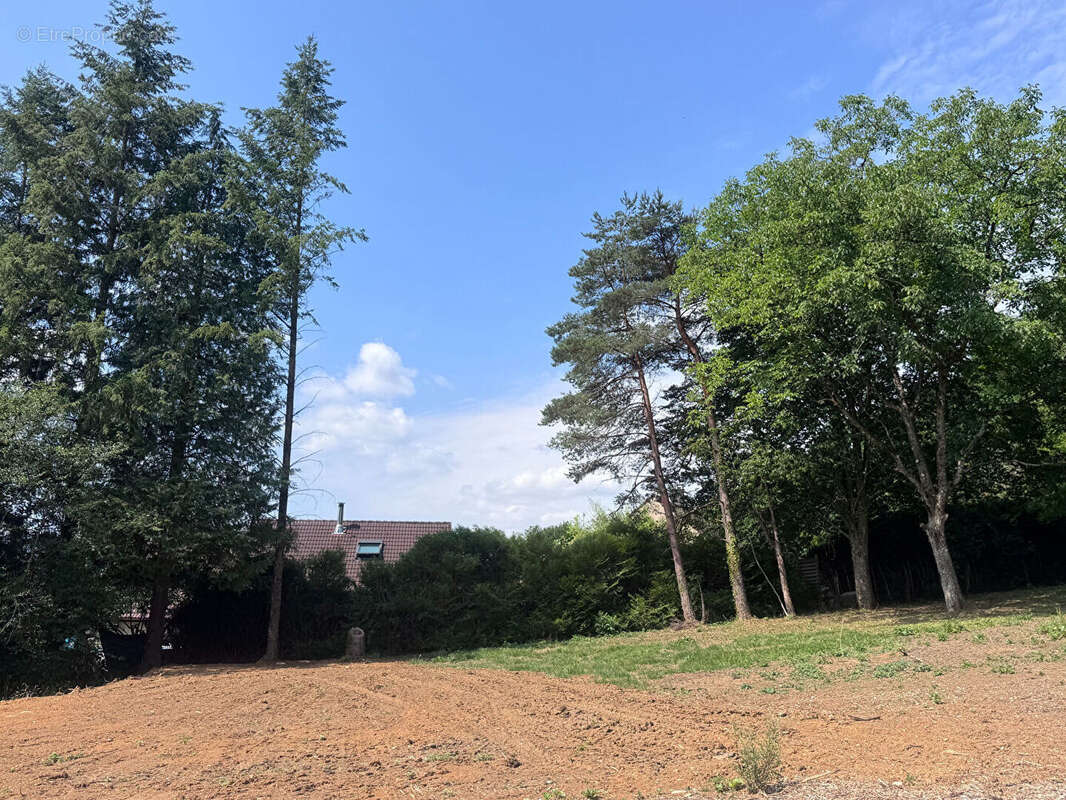 Superbe terrain constructible à NOVILLARS 1561m² ! - photo 2