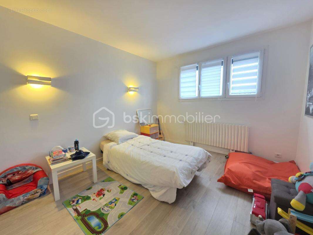 Maison à PONTAULT-COMBAULT