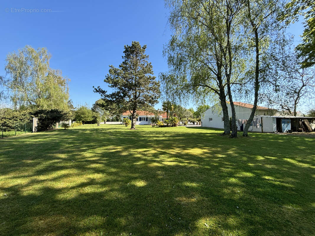 Maison à SAINTE-FLAIVE-DES-LOUPS