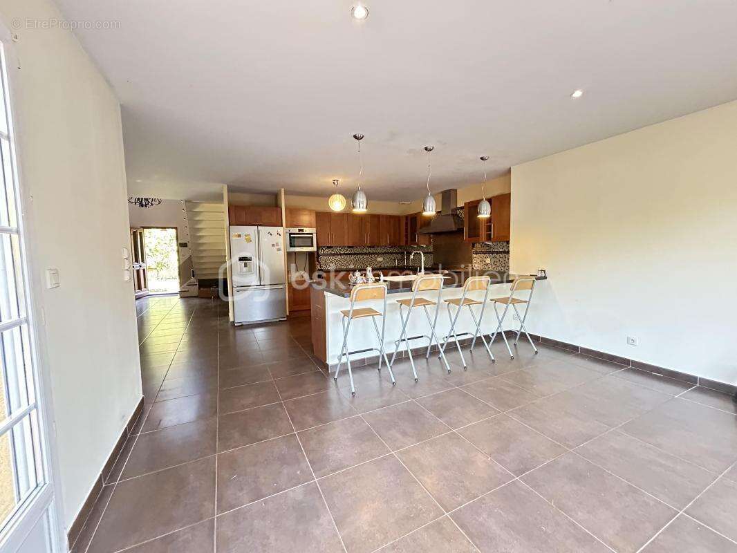 Maison à LA VERPILLIERE