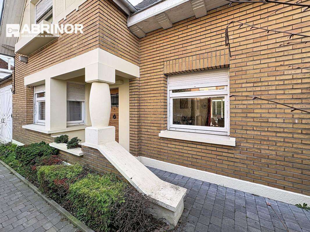 Maison à FACHES-THUMESNIL