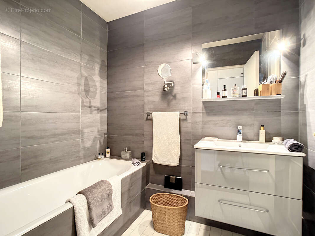 Appartement à RUEIL-MALMAISON