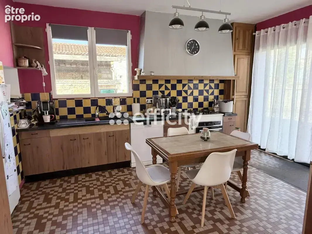 Maison 5 pièces 135 m² à vendre à Aunac (16460) - photo 5