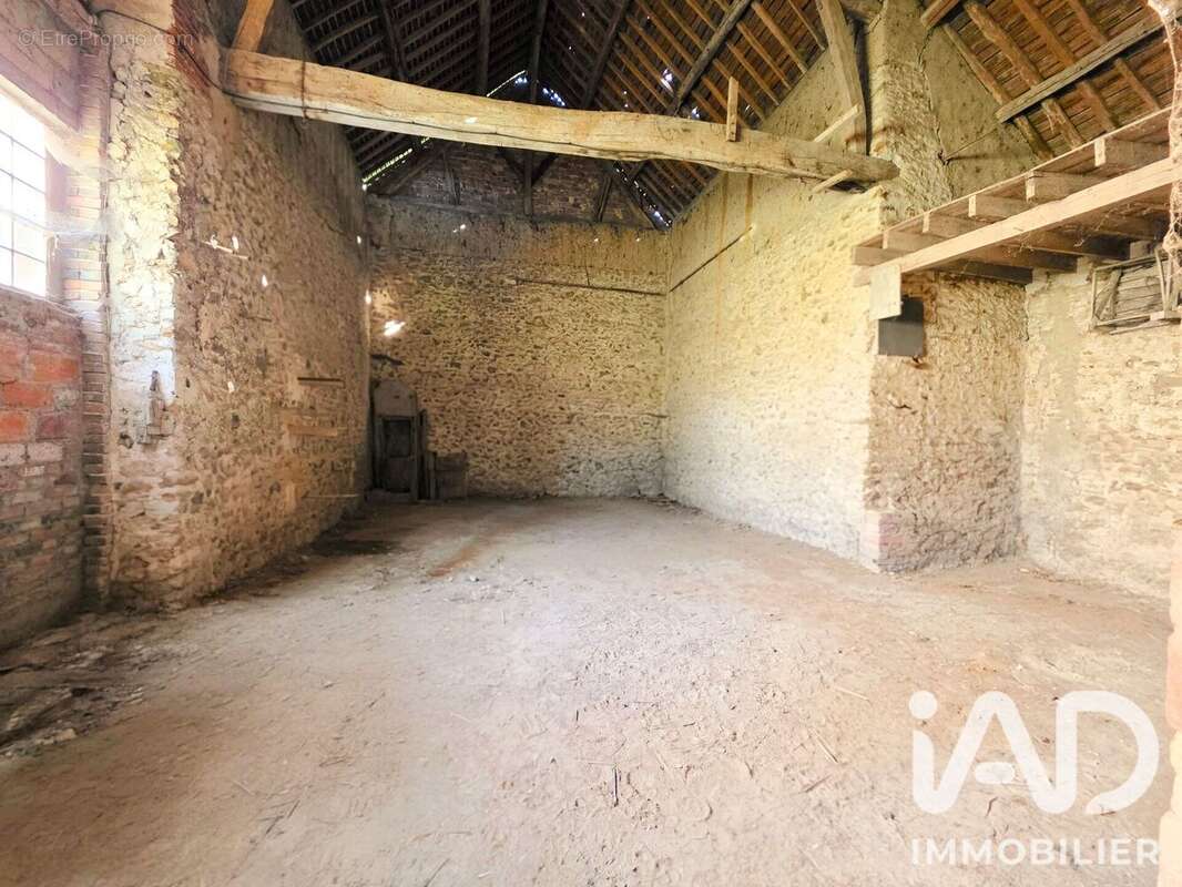 Maison 118 m² à Le Gue-De-Longroi  - photo 5