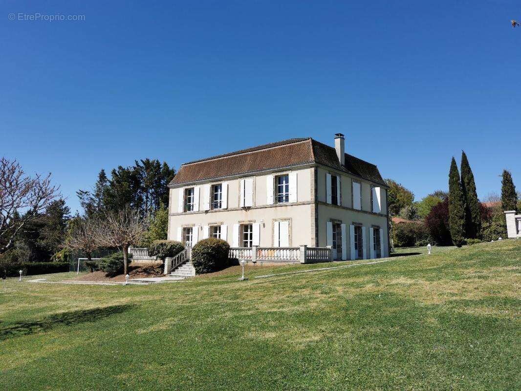 Maison à FIGEAC