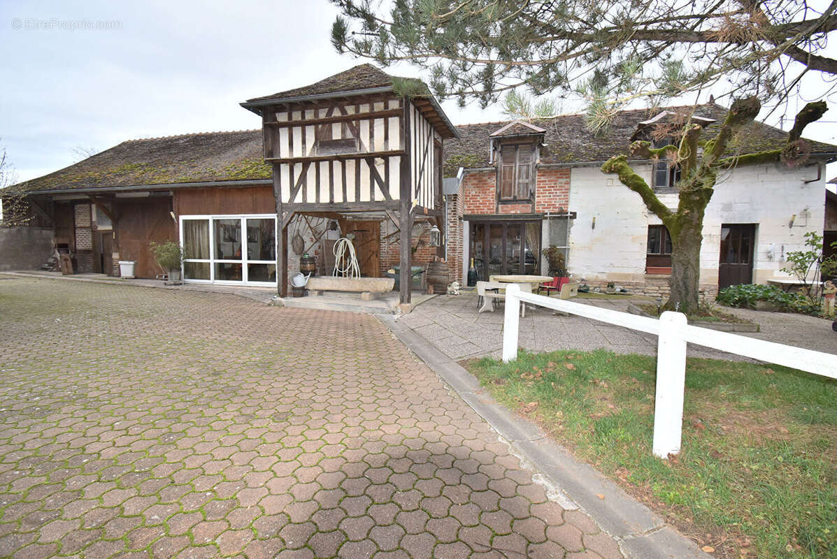 Maison à NOGENT-SUR-AUBE
