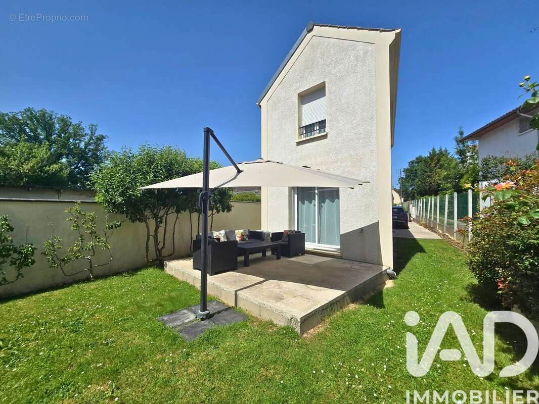 Photo 2 - Maison à SAINT-MICHEL-SUR-ORGE
