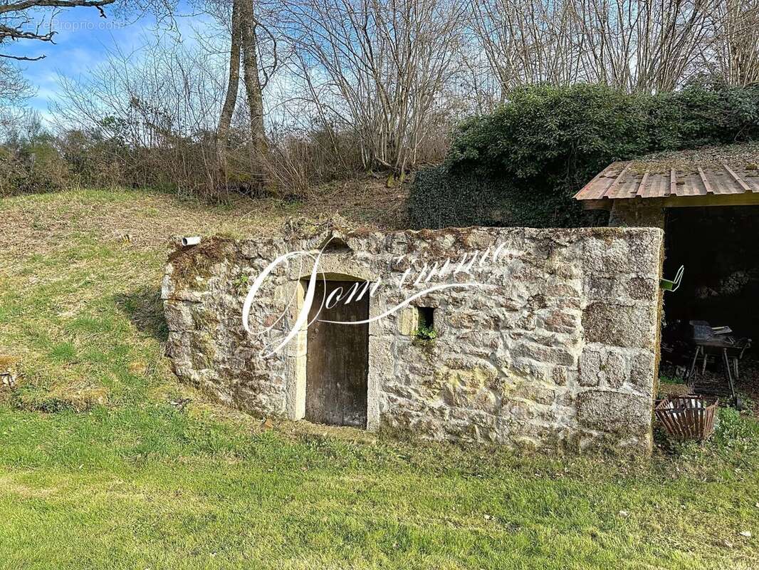 Maison à SAINT-MARTIN-DE-LA-MER