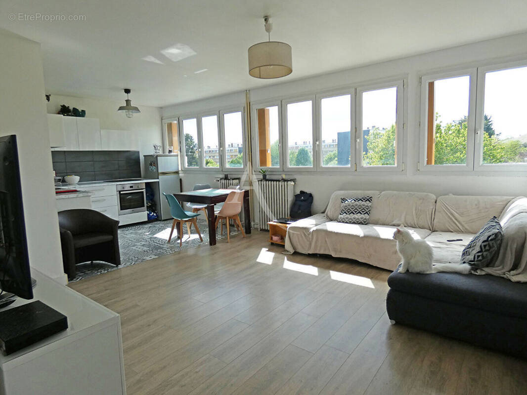Appartement à NEUILLY-SUR-MARNE